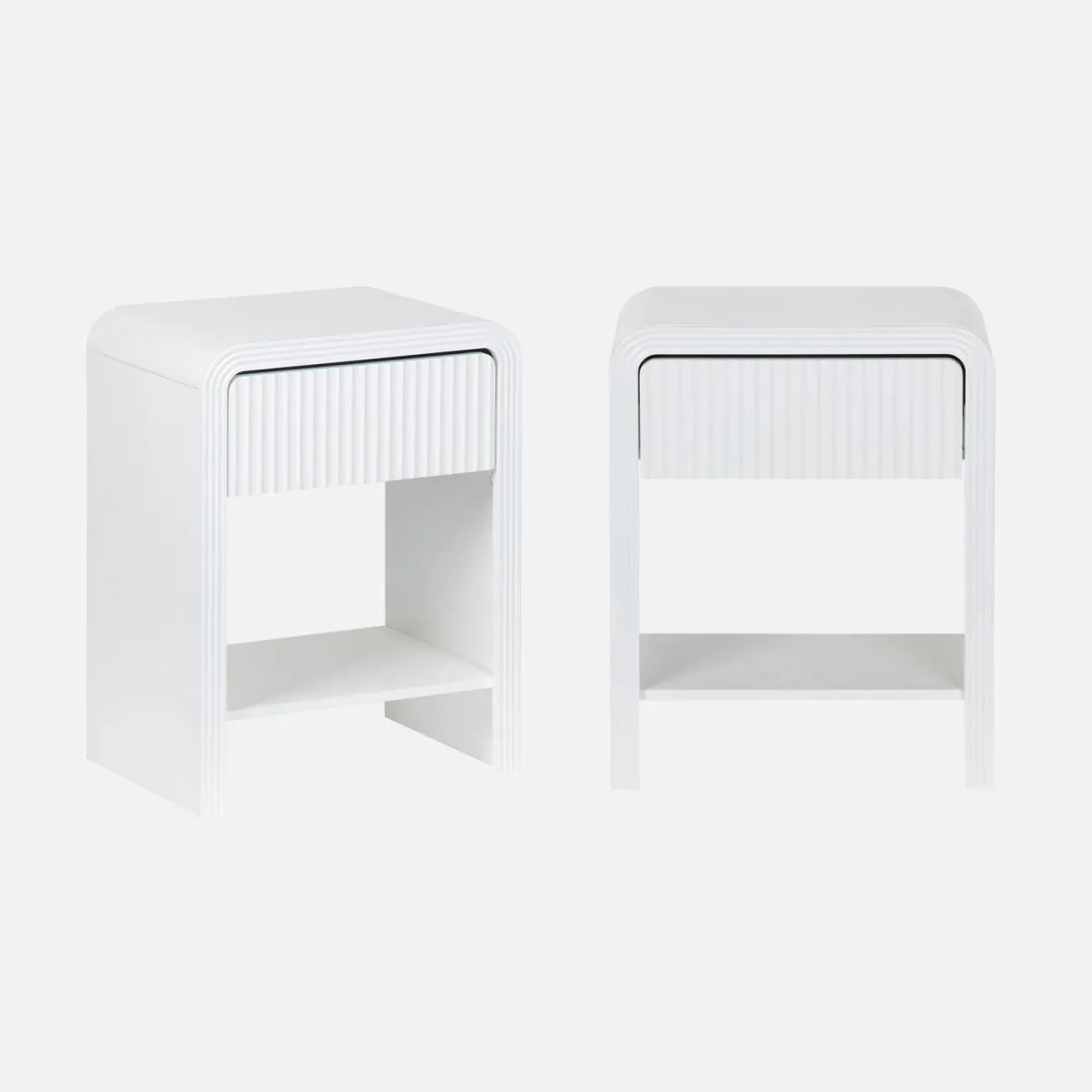 sweeek Set 2 comodini effetto legno scanalato, 1 cassetto, 1 ripiano