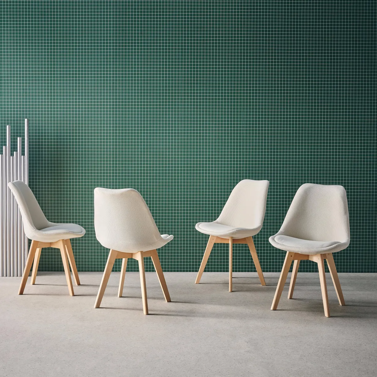 sweeek Set di 4 sedie scandinave in legno di faggio e velluto a coste