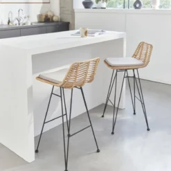 sweeek Set di 2 sgabelli da bar in metallo e rattan, 67cm
