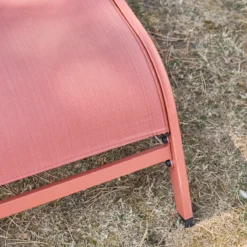 sweeek Set 2 lettini prendisole in acciaio con cuscino e ruote multiposizione
