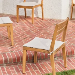 sweeek Set 4 sedie in legno di acacia, impilabili con cuscino