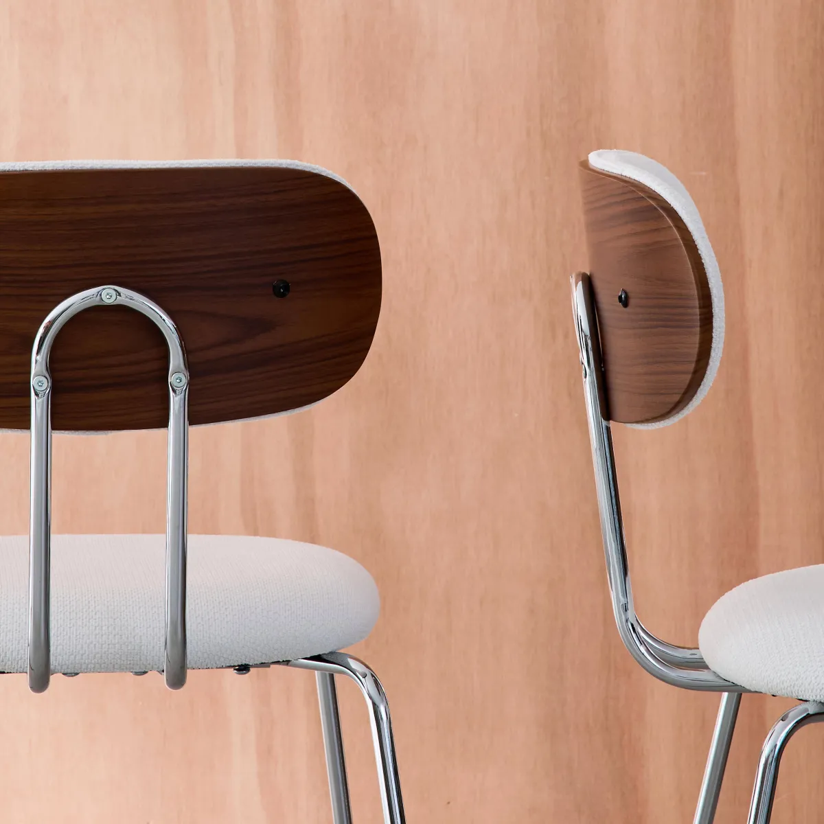 sweeek Set 2 sedie in legno tinto noce e tessuto idrorepellente