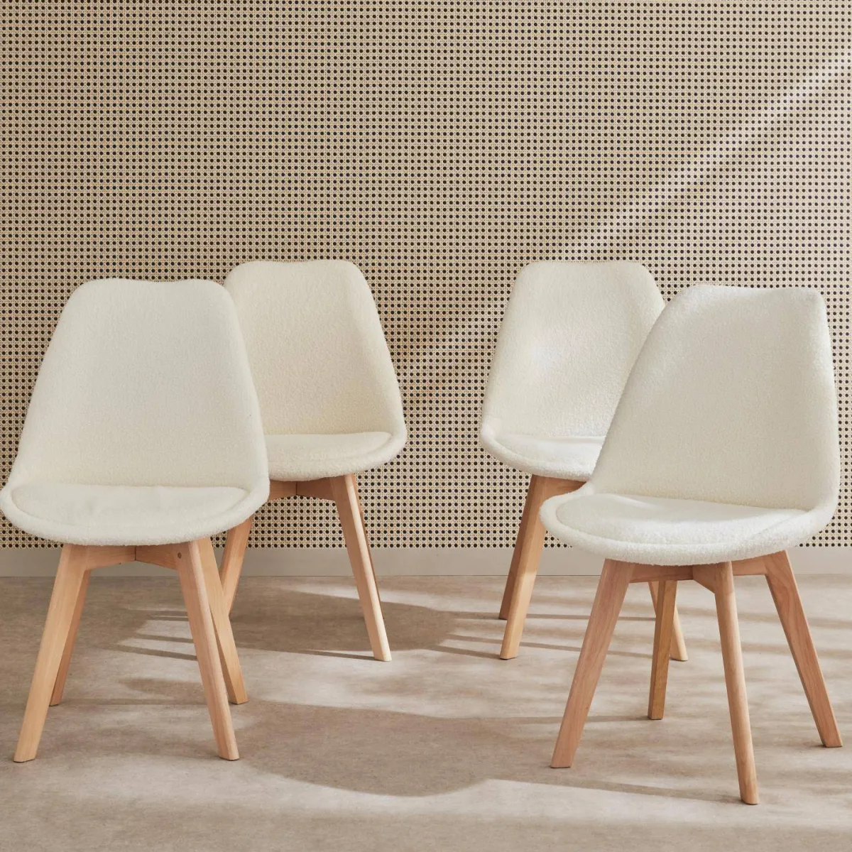 sweeek Set 4 sedie scandinave bouclé e gambe in legno