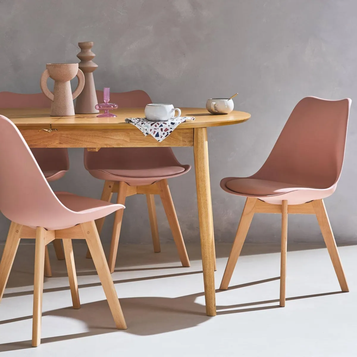 sweeek Set 4 sedie scandinave imbottite con gambe in legno