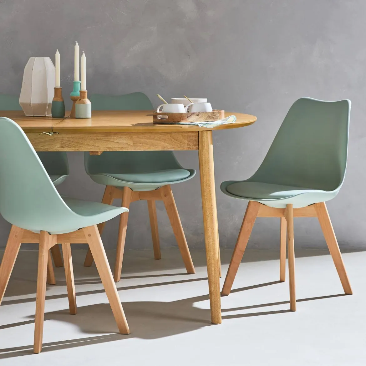 Set 6 sedie scandinave imbottite con gambe in legno