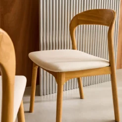 sweeek Set 2 sedie vintage in legno di hevea e tessuto