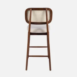sweeek Set 2 sgabelli da bar in legno di hevea con canna e bouclé 66,5 cm
