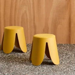 sweeek Set 2 sgabelli impilabili per bambini in bouclé testurizzato