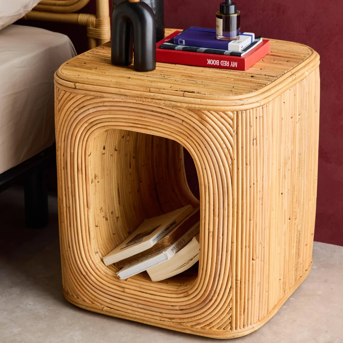 sweeek Set 2 tavolini da salotto, comodini con vano, in rattan naturale