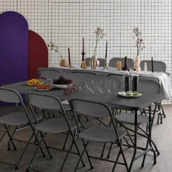 sweeek Set 2 tavoli pieghevoli per eventi in plastica con 12 sedie