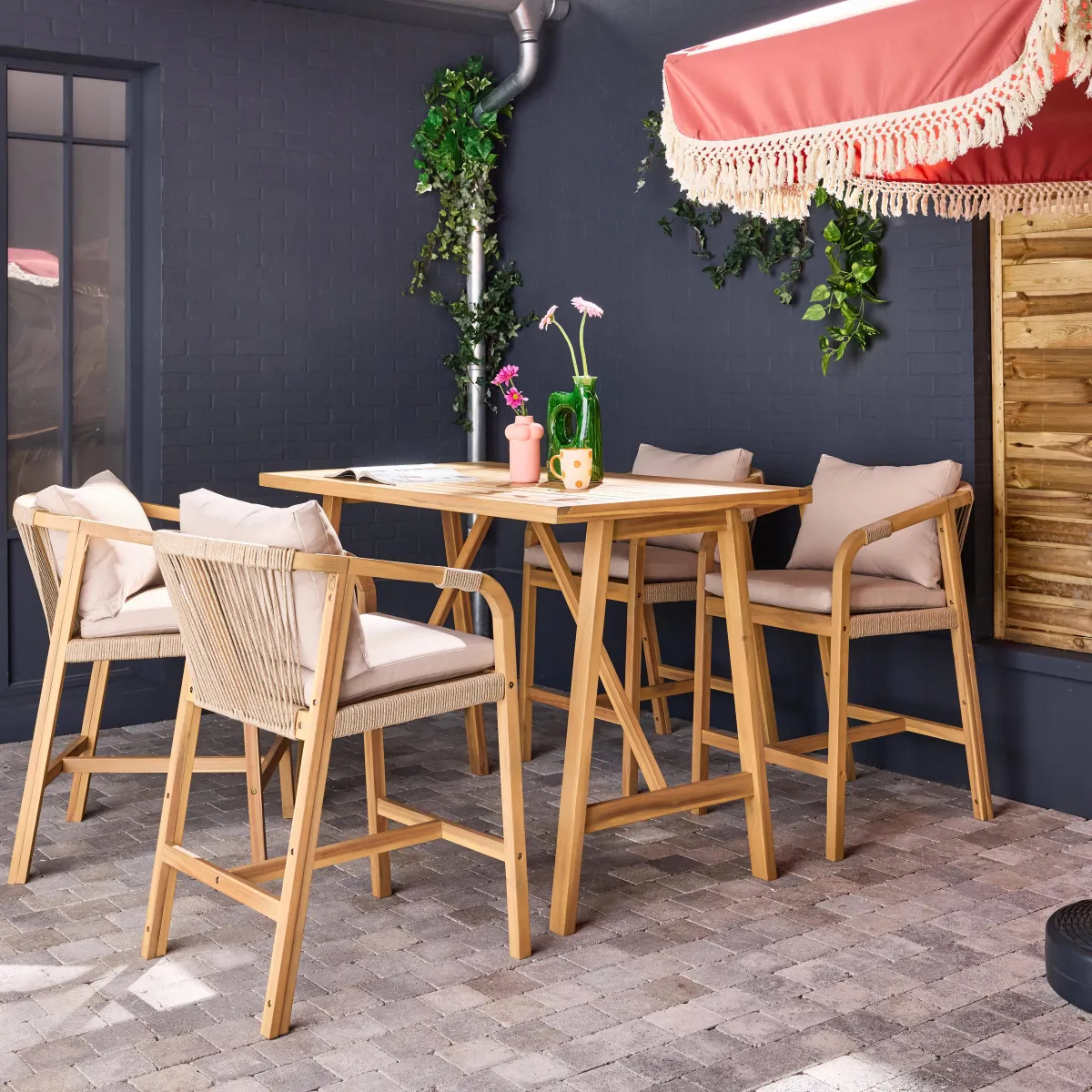 sweeek Set tavolo alto da giardino in legno di acacia con 4 sedie