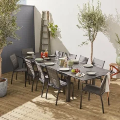 sweeek Set tavolo da giardino allungabile con 10 sedie