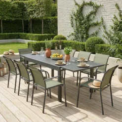 sweeek Set tavolo da giardino allungabile con 8 sedie