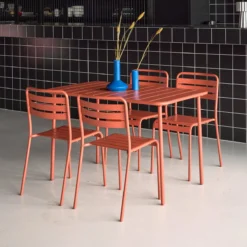 sweeek Set tavolo da giardino bistrot in metallo con 4 sedie, 120cm
