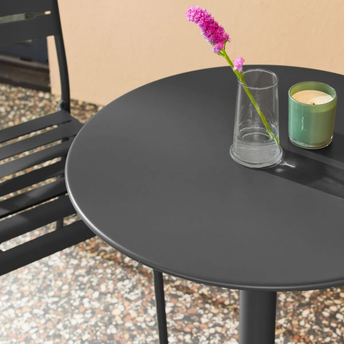 sweeek Set tavolo da giardino bistrot rotondo in acciaio con 2 sedie
