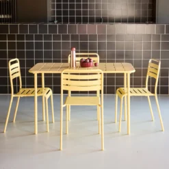 sweeek Set tavolo da giardino bistrot in metallo con 4 sedie, 120cm