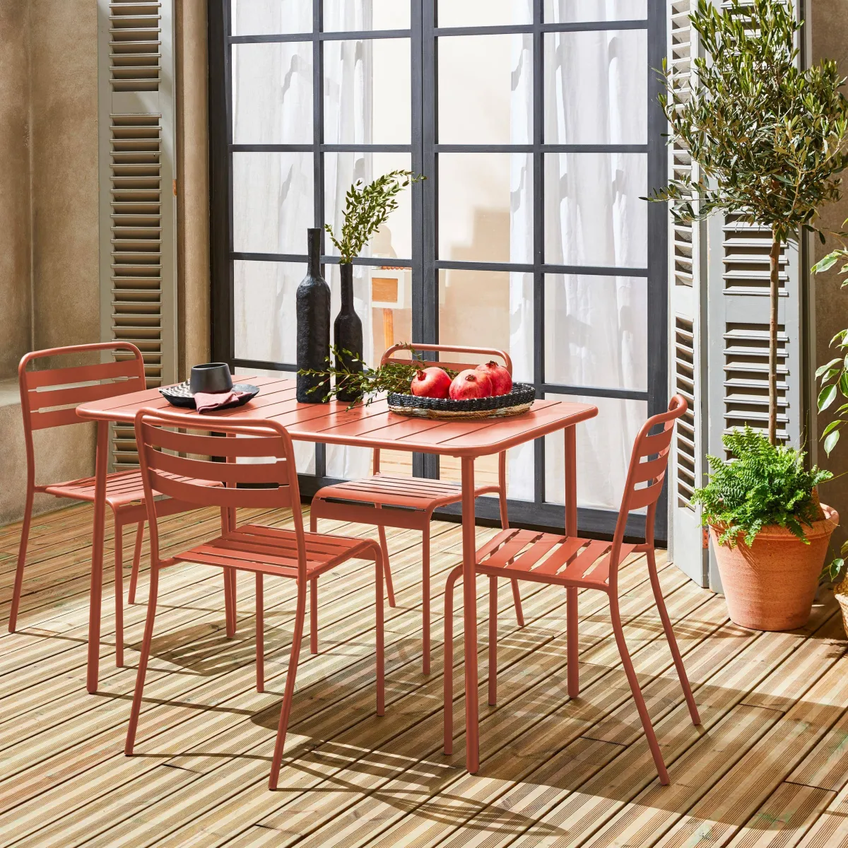 sweeek Set tavolo da giardino bistrot in metallo con 4 sedie, 120cm