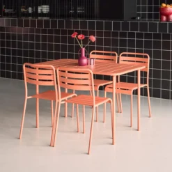 sweeek Set tavolo da giardino bistrot in metallo con 4 sedie, 120cm