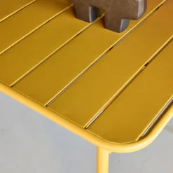 sweeek Set tavolo da giardino bistrot in metallo con 4 sedie, 120cm