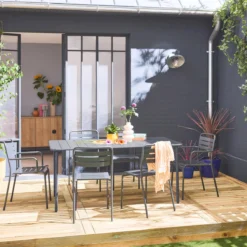 sweeek Set tavolo da giardino in acciaio con 2 poltrone e 4 sedie