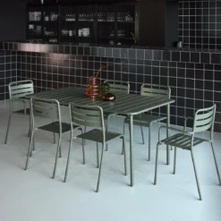 sweeek Set tavolo da giardino in acciaio con 2 poltrone e 4 sedie