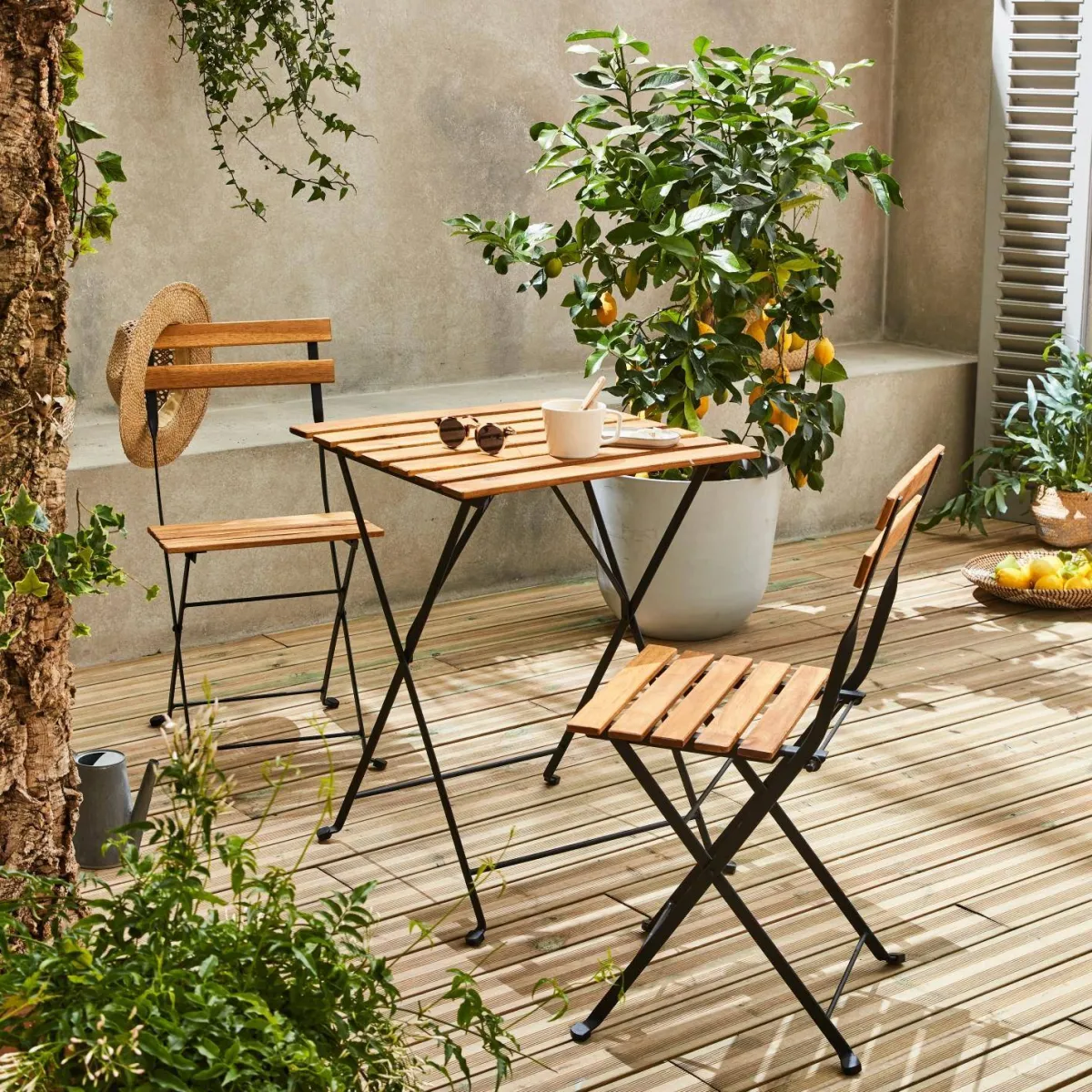 sweeek Set tavolo da giardino in legno e metallo con 2 sedie pieghevoli