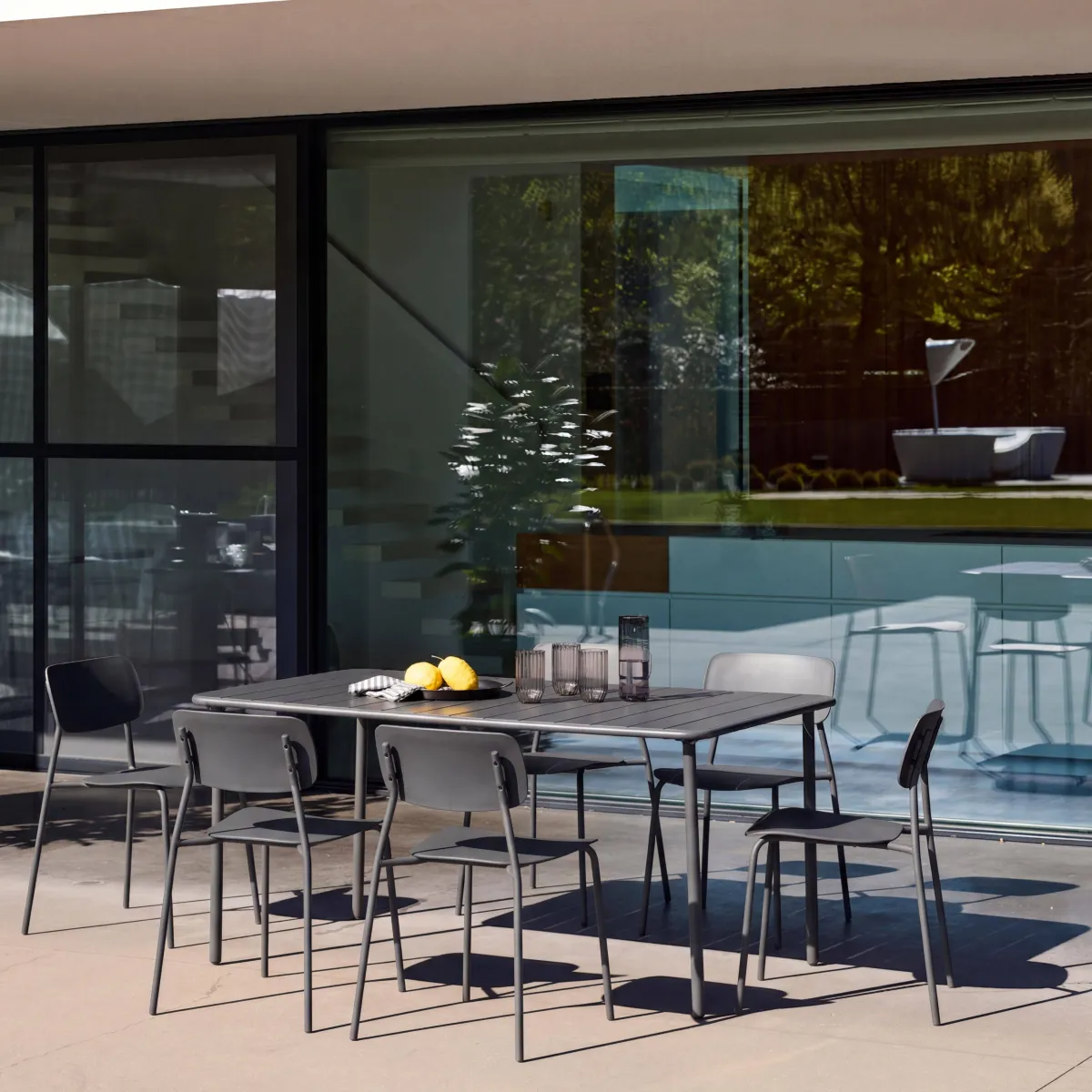 sweeek Set tavolo da giardino in metallo con 6 sedie