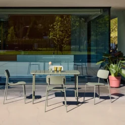 sweeek Set tavolo da giardino in metallo con 4 sedie