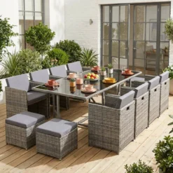 sweeek Set tavolo da giardino in resina intrecciata con 8-12 poltrone