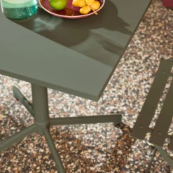 sweeek Set tavolo da giardino pieghevole in metallo con 2 sedie