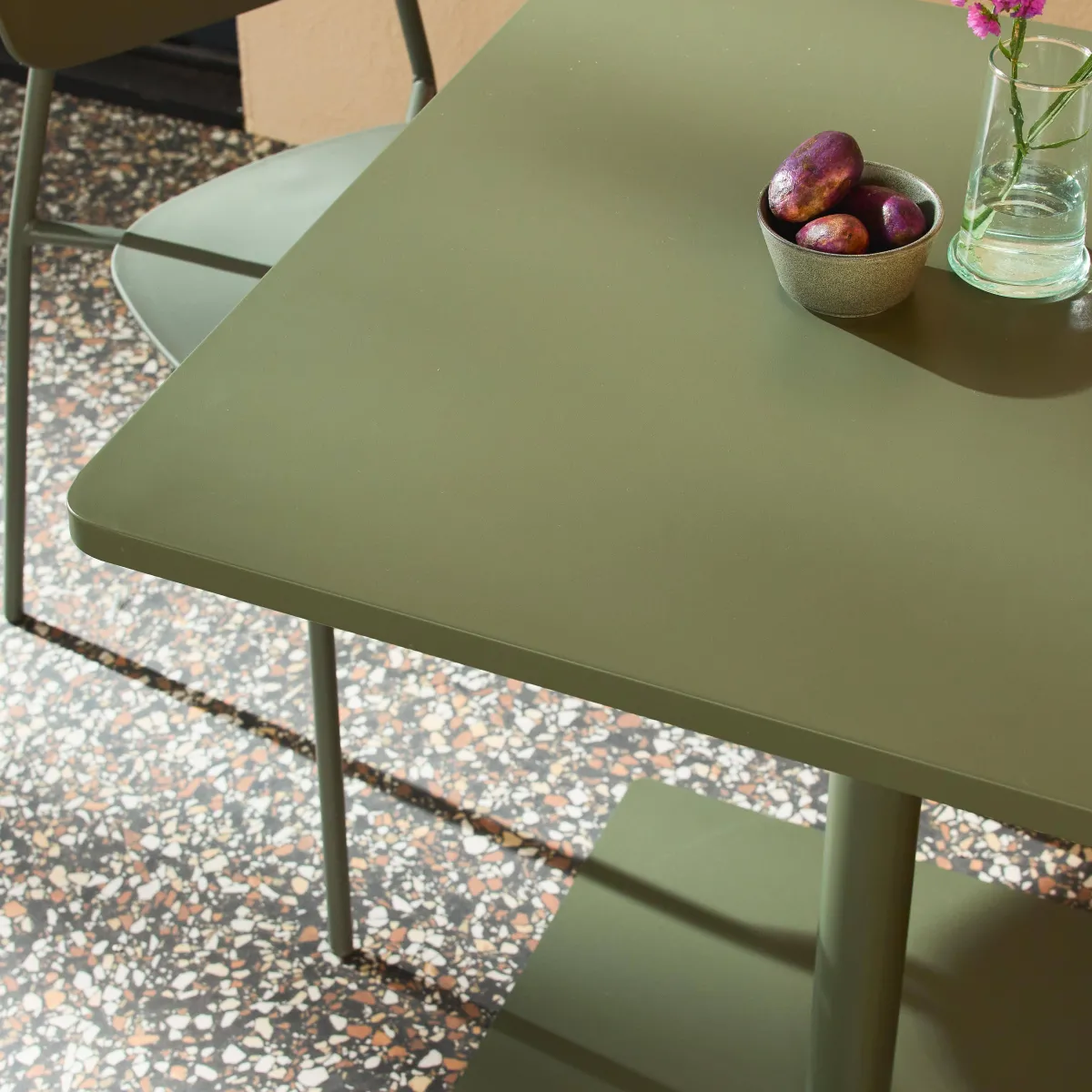 sweeek Set tavolo da giardino quadrato in acciaio con 2 sedie