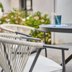 sweeek Set tavolo da giardino rotondo in alluminio e vetro con 6 sedie