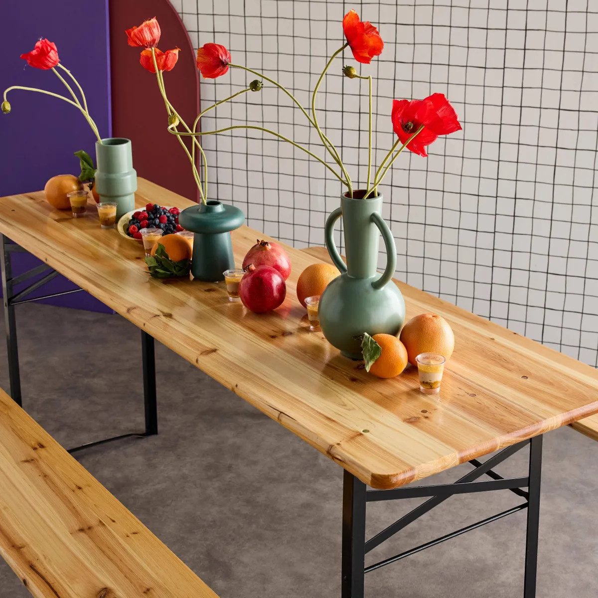 sweeek Set tavolo pieghevole per eventi con 2 panche in legno
