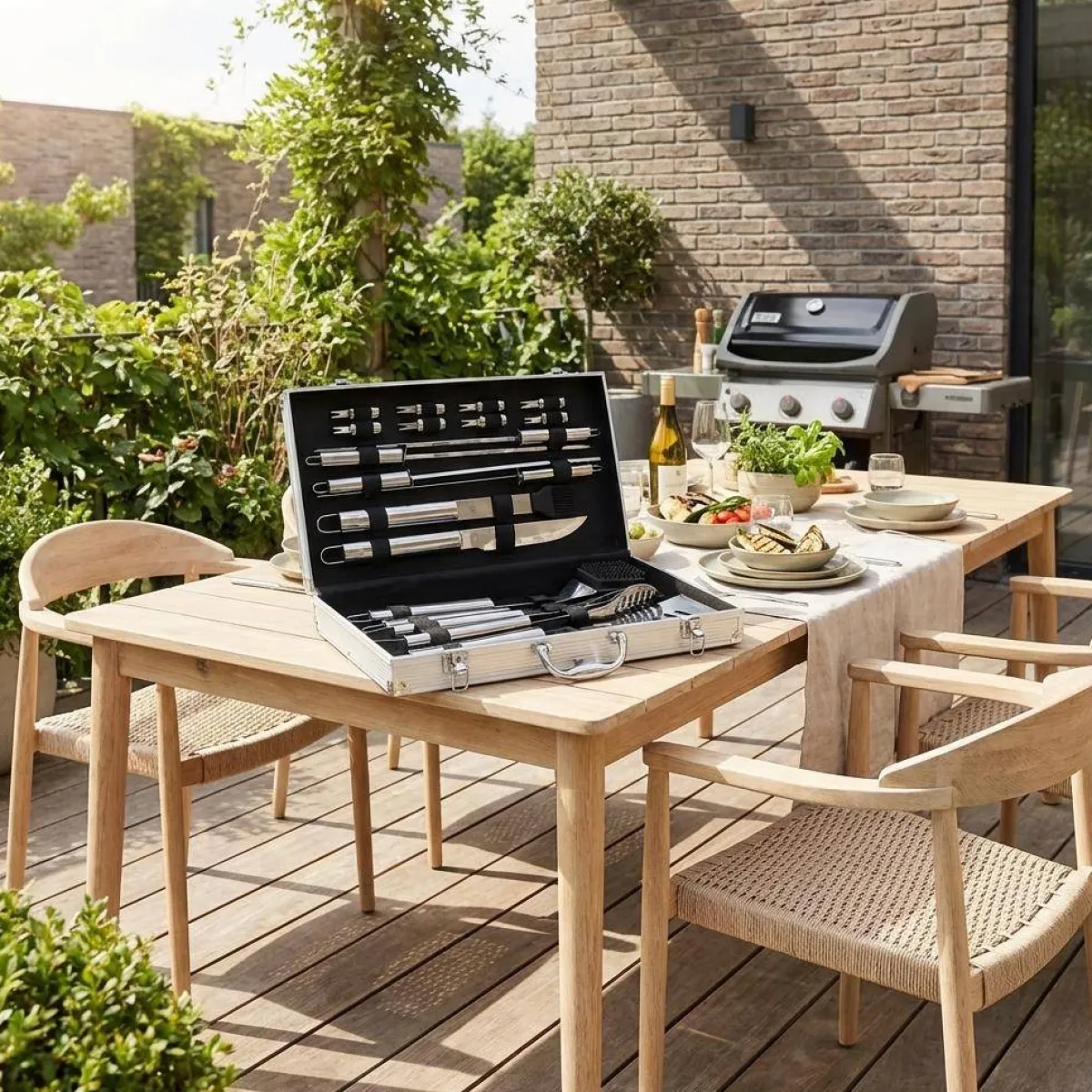 sweeek Set 18 utensili per barbecue