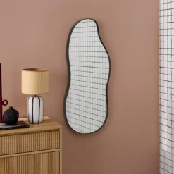 sweeek Specchio in metallo nero