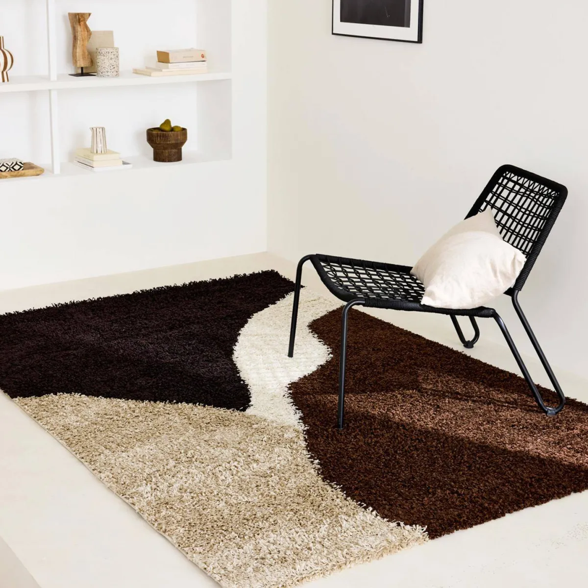 sweeek Tappeto da interno shaggy motivi geometrici beige, marrone, nero