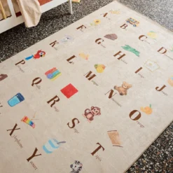 Tappeto educativo per bambini con alfabeto, per interni colore beige