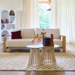Tappeto interno a scacchiera shaggy in giallo senape e crema
