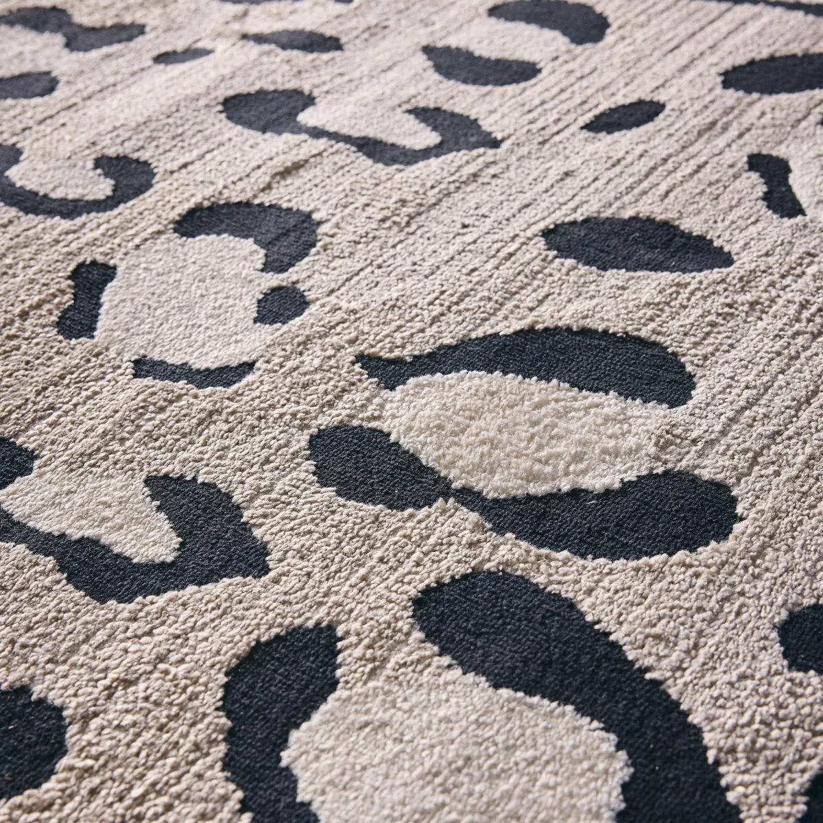 sweeek Tappeto interno motivo leopardo beige