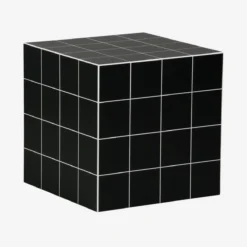 sweeek Tavolino cubico con finitura in ceramica opaca e piastrelle