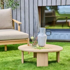 sweeek Tavolino da giardino rotondo in legno di acacia, 70cm