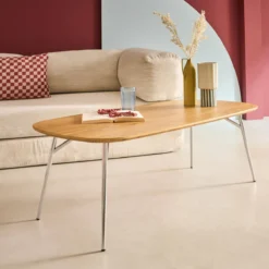 sweeek Tavolino rettangolare con gambe cromate e decorazioni in legno