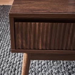 sweeek Tavolino scandinavo, decoro in legno scanalato, 2 nicchie, 1 cassetto