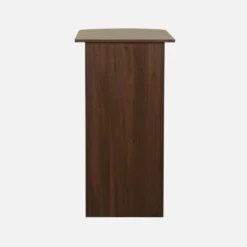 Tavolo alto da cucina decorato in legno con ripostigli