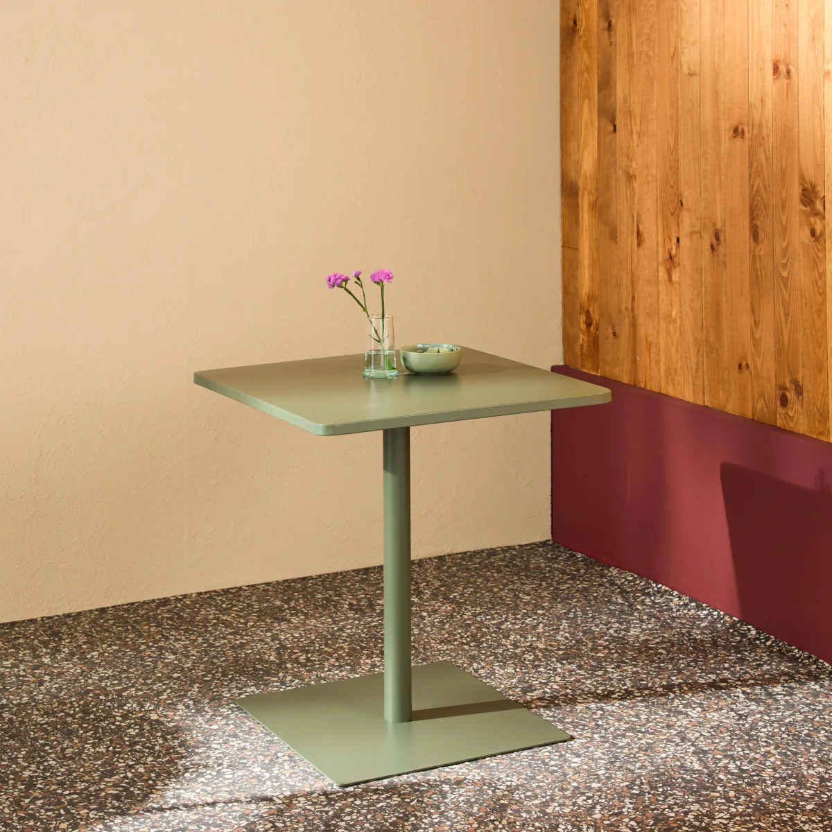 sweeek Tavolo da giardino quadrato in acciaio, 70cm