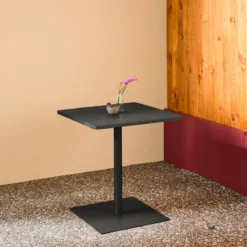 Tavolo da giardino quadrato in acciaio, 70cm