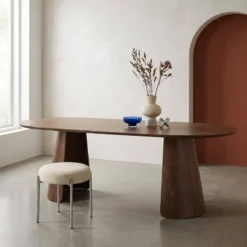 sweeek Tavolo da pranzo ovale decorato in legno, 8 posti