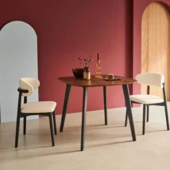 sweeek Tavolo da pranzo quadrato effetto legno con gambe in metallo nero 4 posti