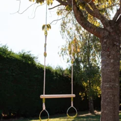 sweeek Trapezio in legno con anelli metallici per il cavalletto